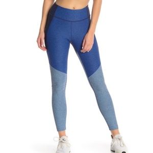 ✨HP✨ Outdoor Voices Blue 7/8 3 Tone Leggings Size Small